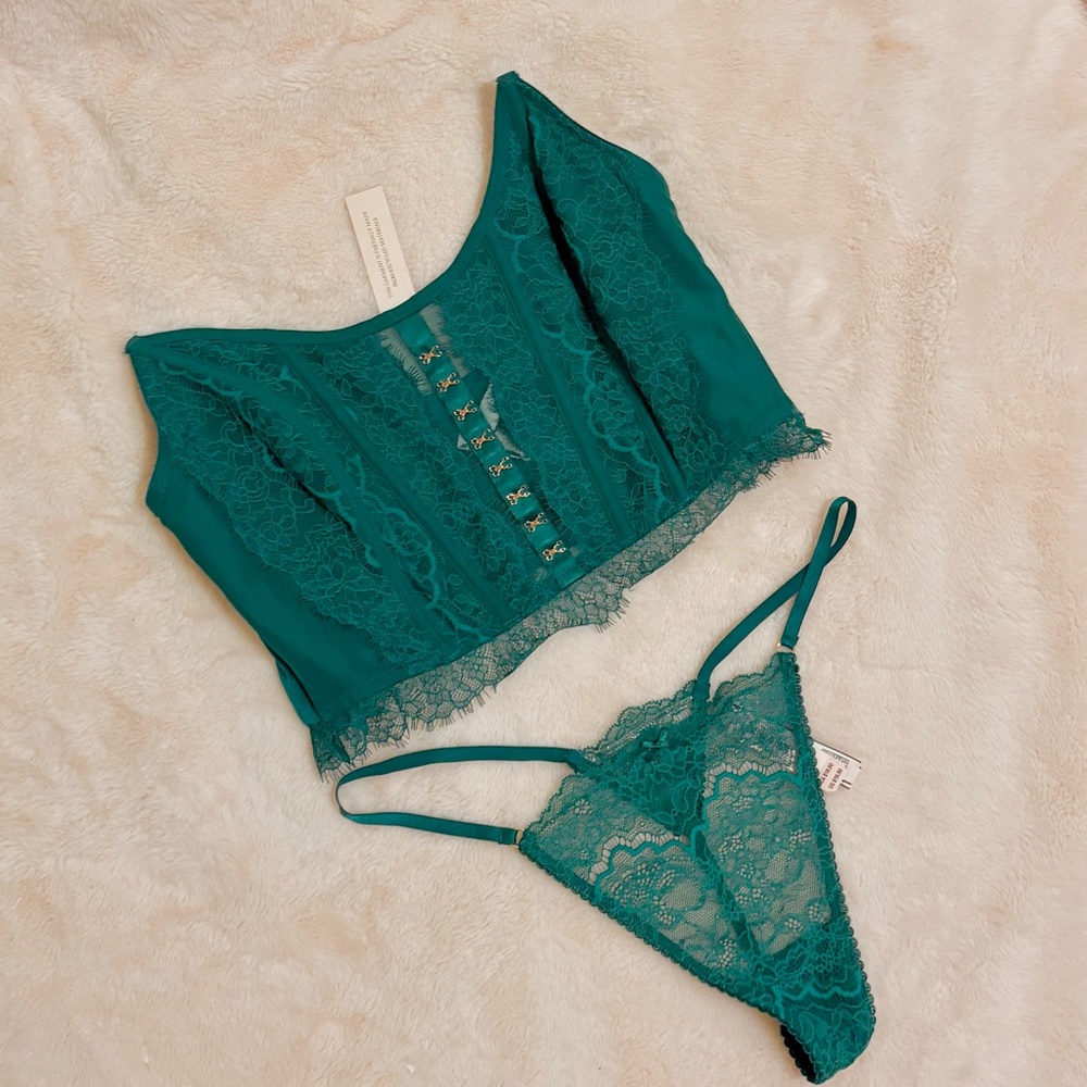 Victoria’s Secret Lingerie Set